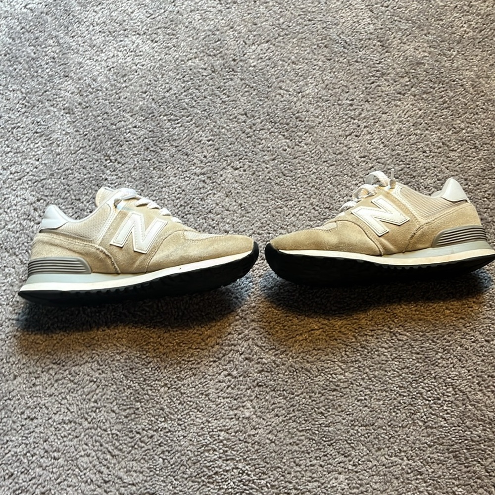 Nimbus Cloud With White New Balance 574 - image 5